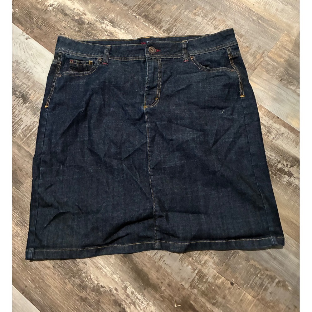 Wrangler Womens Dark Wash Denim Skirt Size 14M Indigo Straight Jean Skirt
